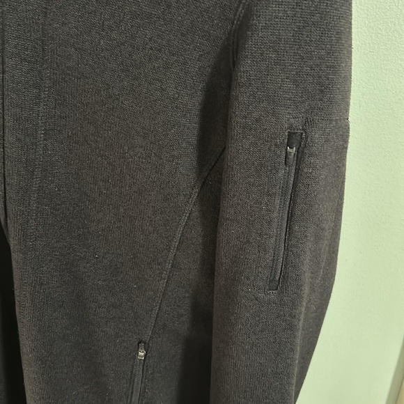 L.L.Bean Women’s The Ultimate Sweater Fleece Coat - Picture 4 of 4